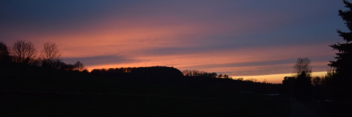 Großwaltersdorf im Erzgebirge bei Dämmerung